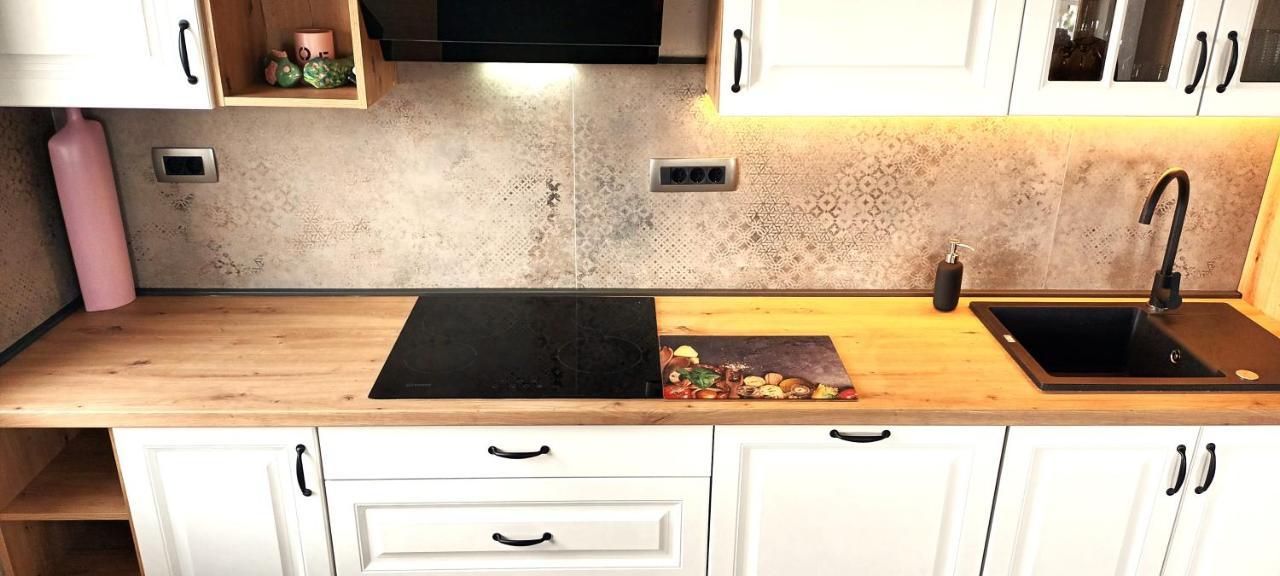 Olivista Croatia Apartments นยีวีเซ ภายนอก รูปภาพ