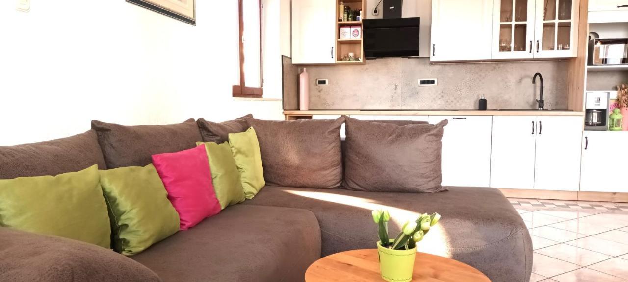 Olivista Croatia Apartments นยีวีเซ ภายนอก รูปภาพ